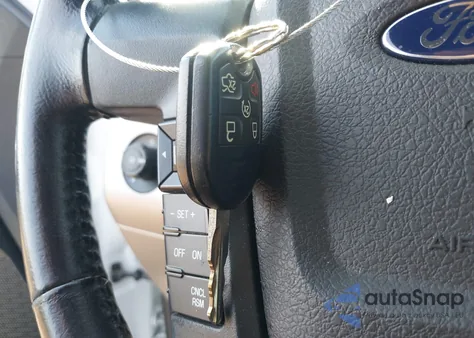 2016 Ford Expedition Xlt from USA, damaged, VIN 1FMJU1HT1GEF36140